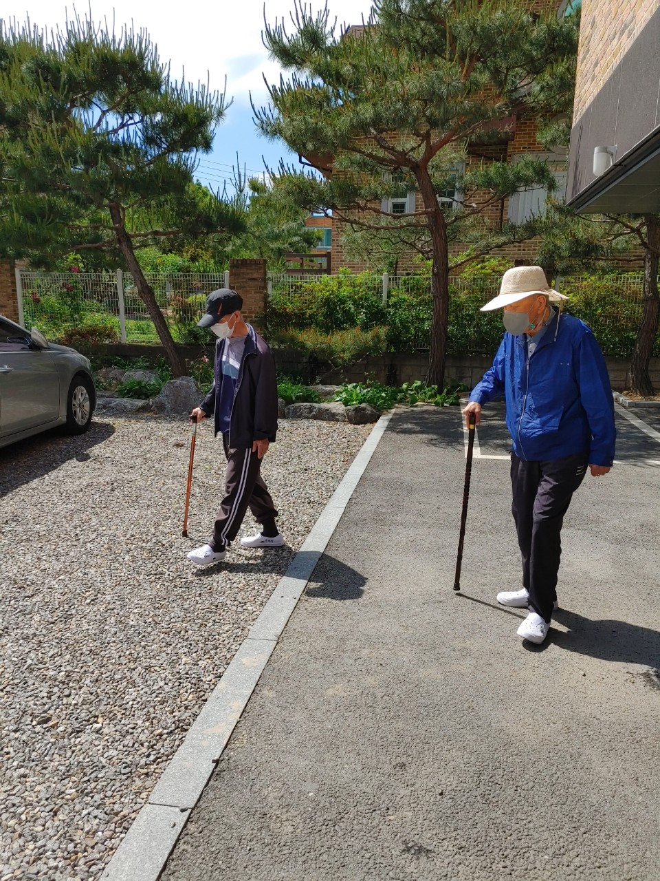 1948697120_HdL1kZQN_b871a80cac47a3f54d987b66d0e0bad219c322fb.jpg 이미지크게보기