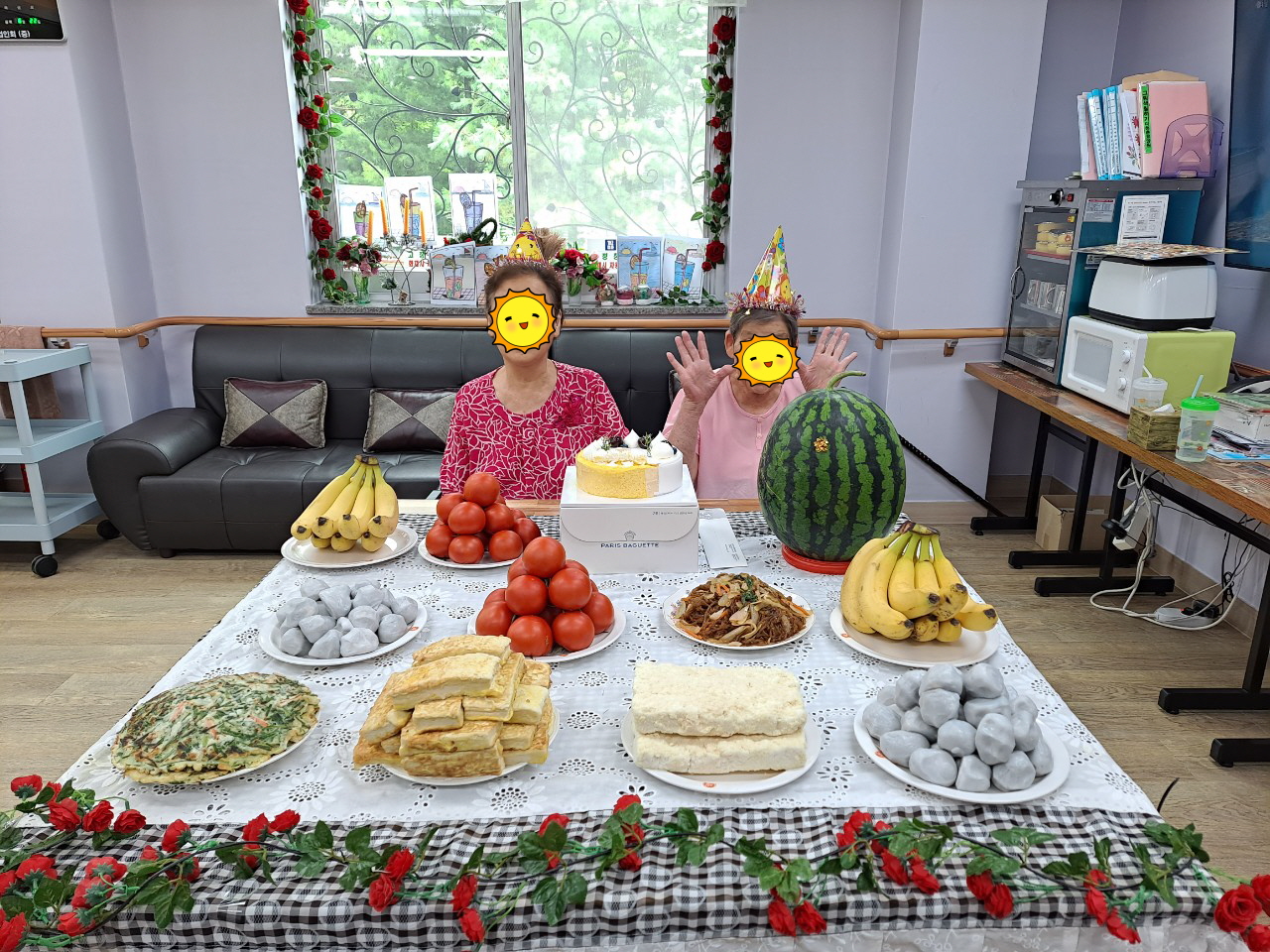 1948697120_Hp1IuqK9_d4ae3513372c9f2a27d945925a21c52f559ac42f.jpg 이미지크게보기