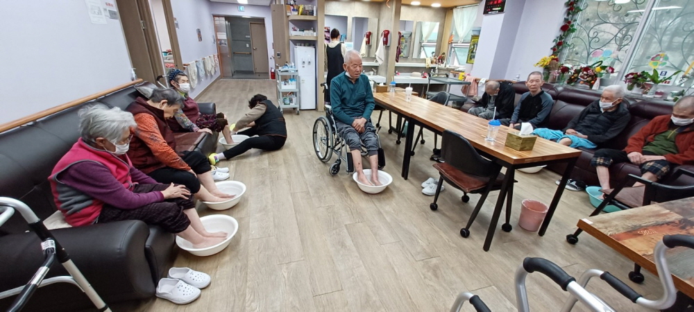 1948697120_nofY5cEj_8255ccf94ff319a5365205bef54a964f87813cf4.jpg 이미지크게보기