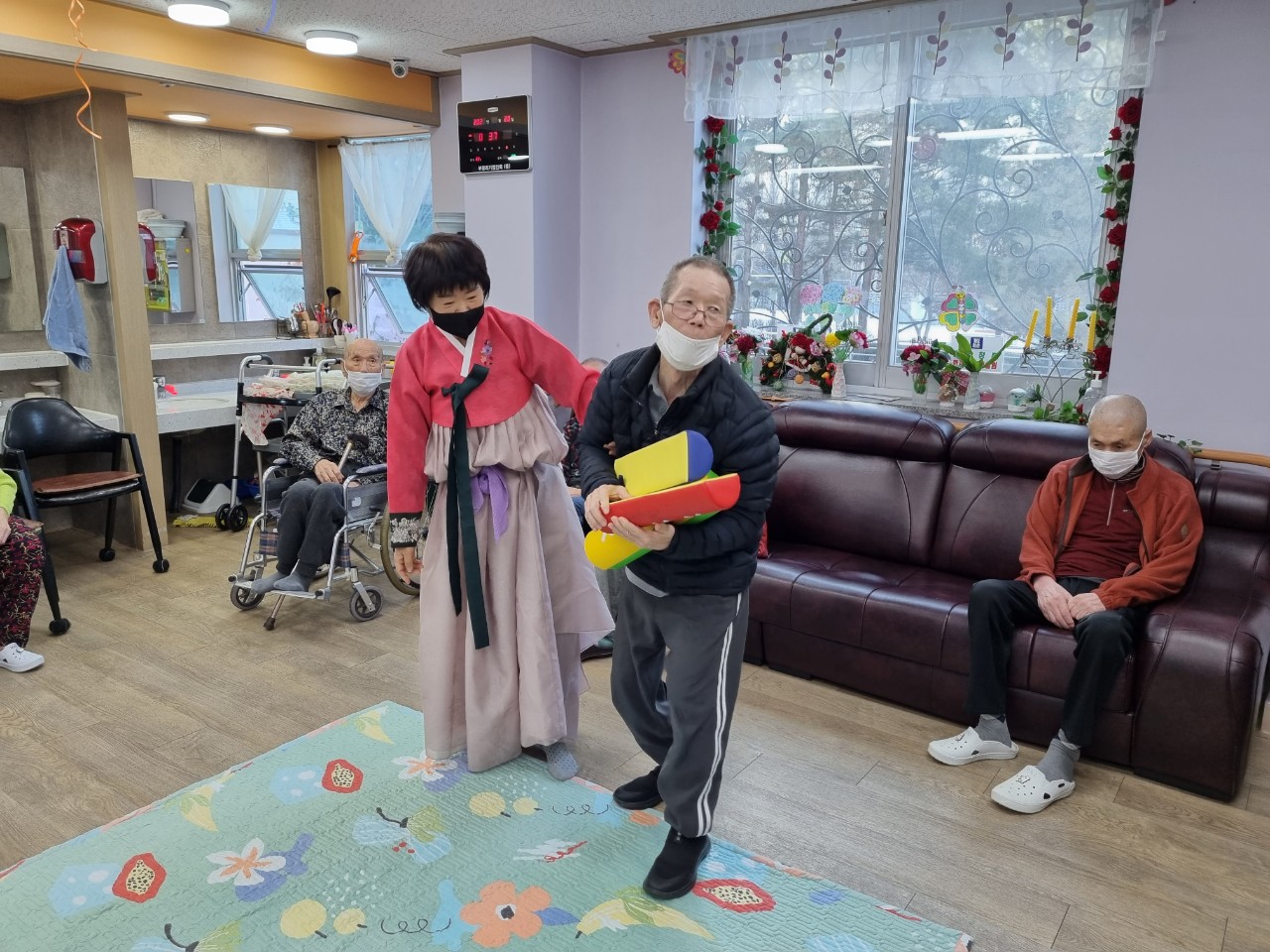 1948697120_pKXILShC_b9a2fec75cd42349c9da2c45753d249a49378f93.jpg 이미지크게보기