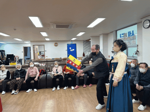 thumb03dca69b1acb5be17413707e86afde19_1711607039_143.gif