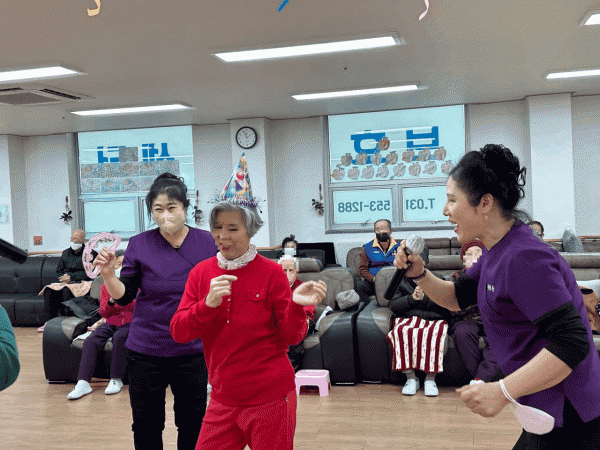 thumbf2faa81830316e99f502f35f59b8fa5c_1710912623_3663.gif