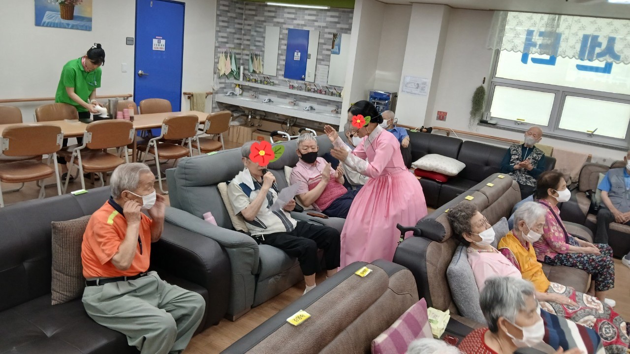 /user/y/youth/editor/2508/723a8cbf932f4476b71d647cf6ca76ec_1755787641_3585.jpg 이미지크게보기