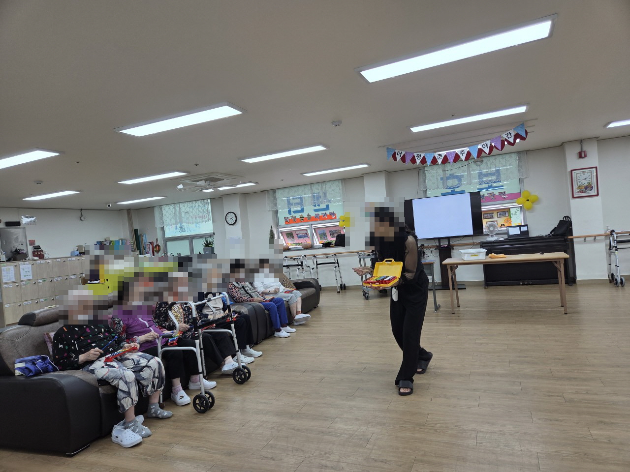 /user/y/youth/editor/2509/b156af1b7b2d01251443e109bc04b88e_1758517630_1718.jpg 이미지크게보기
