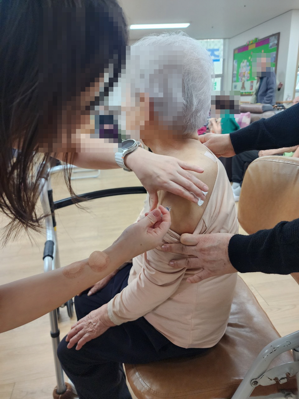 /user/y/youth/editor/2510/00e1378fe357032e0d4d15b7b5d198d6_1761614815_7866.jpg 이미지크게보기