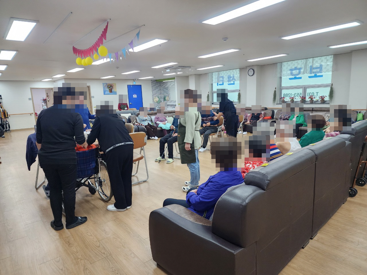 /user/y/youth/editor/2510/00e1378fe357032e0d4d15b7b5d198d6_1761614815_8832.jpg 이미지크게보기