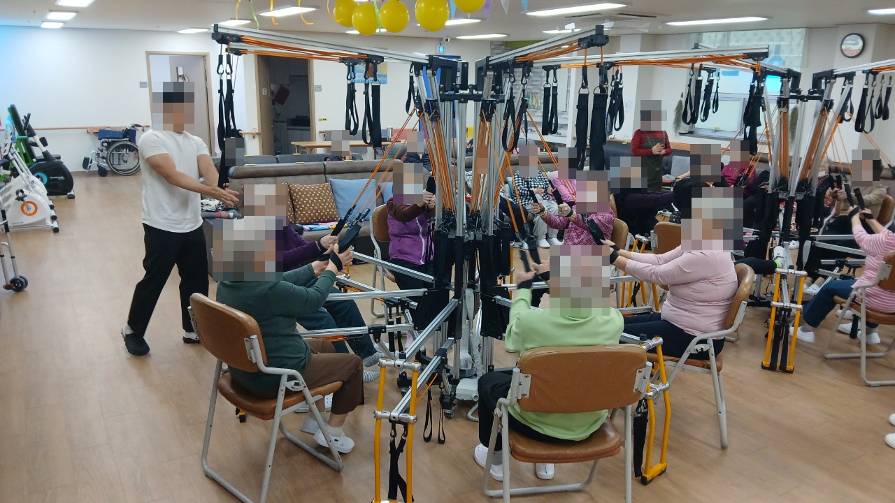 /user/y/youth/editor/2510/00e1378fe357032e0d4d15b7b5d198d6_1761627955_0076.jpg 이미지크게보기