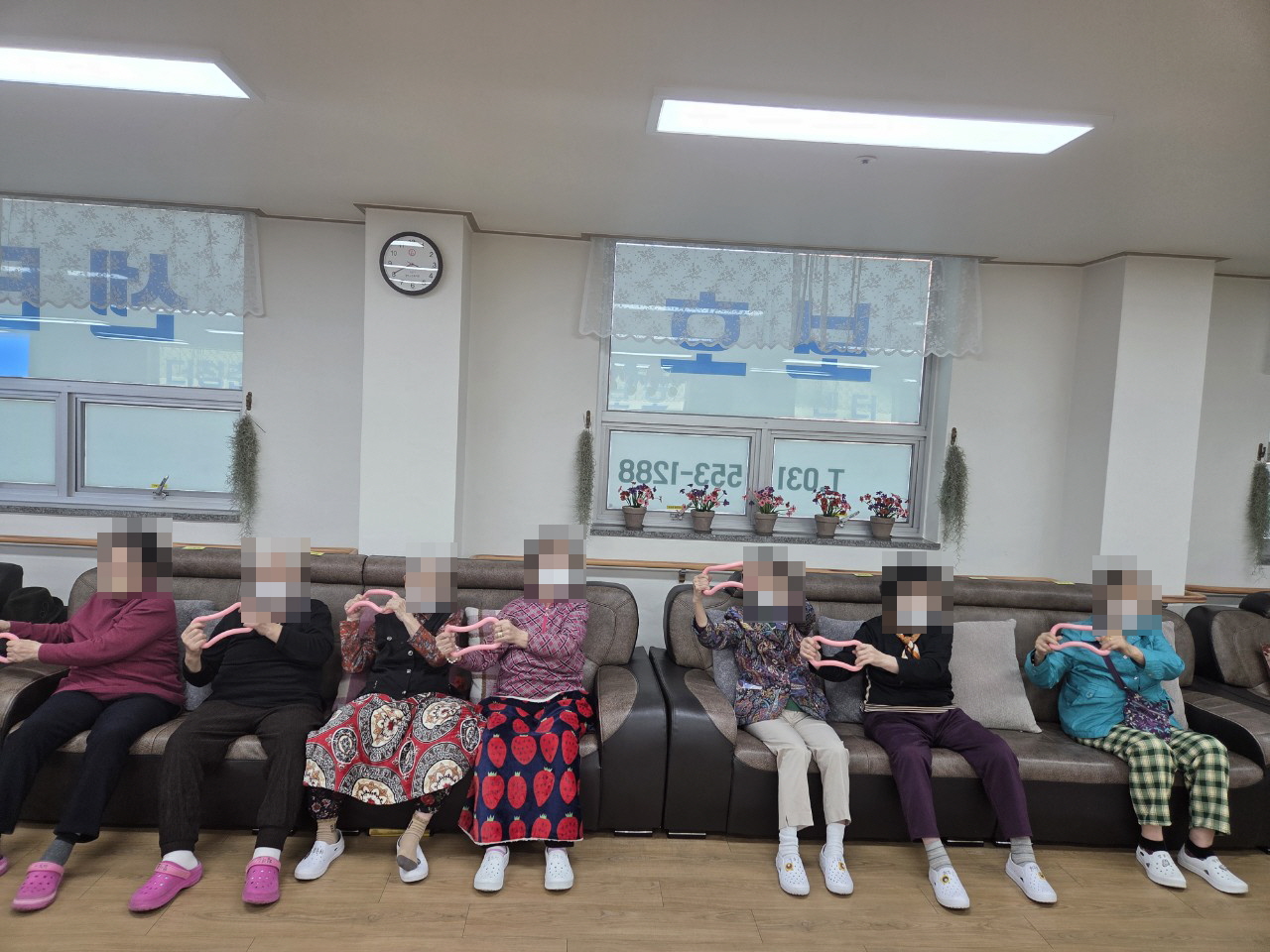 /user/y/youth/editor/2510/00e1378fe357032e0d4d15b7b5d198d6_1761628006_0181.jpg 이미지크게보기