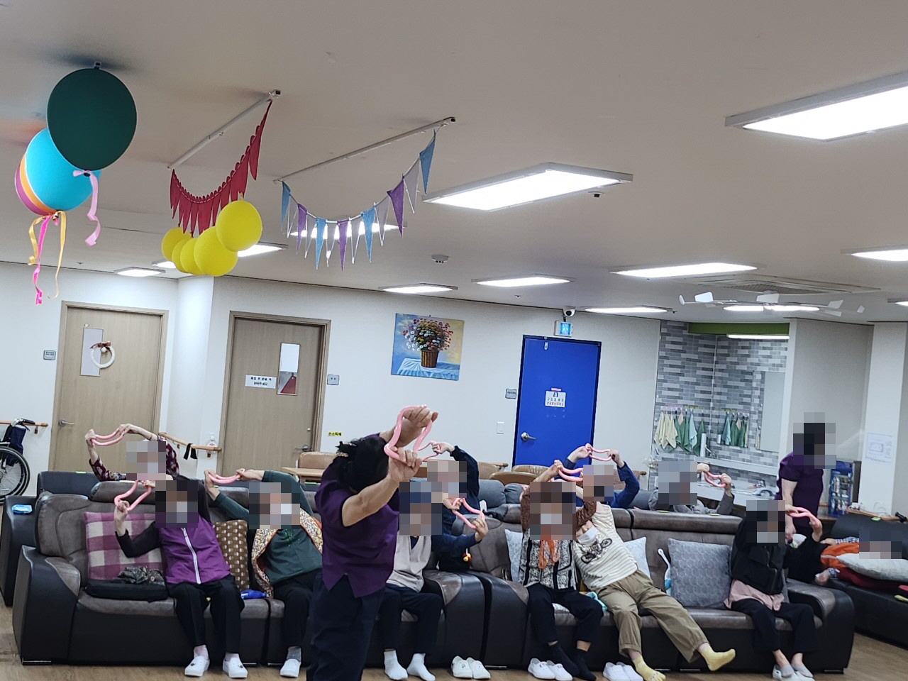 /user/y/youth/editor/2510/65280c70ab1f2435bf7109e866c74afe_1760418403_4046.jpg 이미지크게보기