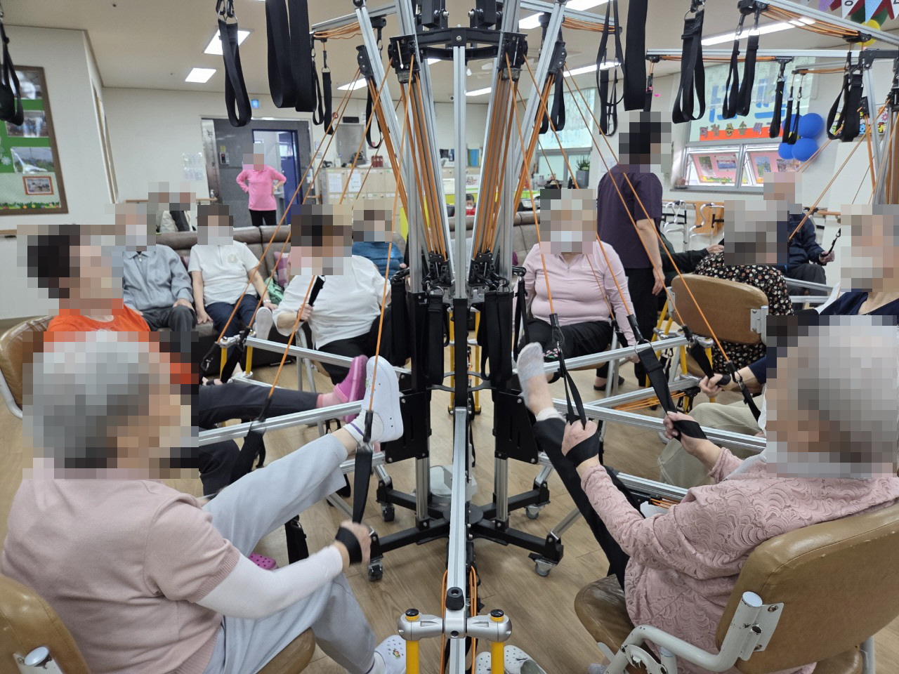 /user/y/youth/editor/2510/7abb6fec980aca2eb89fd71b52c29ee0_1760678113_8222.jpg 이미지크게보기