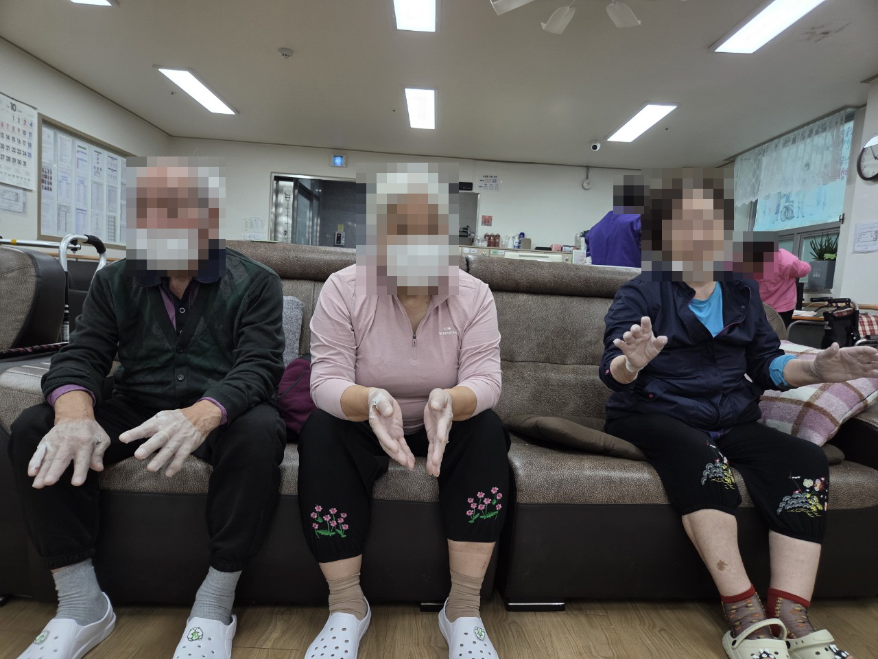 /user/y/youth/editor/2510/7abb6fec980aca2eb89fd71b52c29ee0_1760678156_164.jpg 이미지크게보기