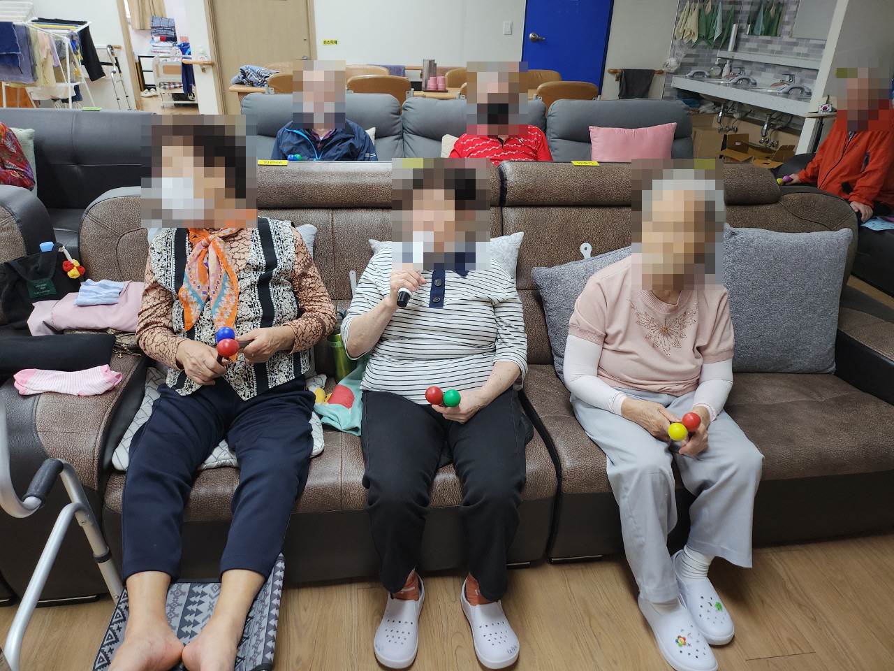 /user/y/youth/editor/2510/ea328083ba5c08b45b8d9e6ce87ac356_1760592032_4519.jpg 이미지크게보기