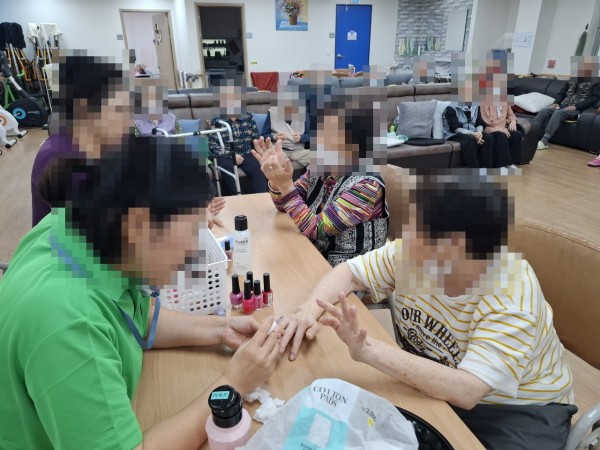 thumb5abac6c19b614392b23cccb2b056ee5b_1759379609_9981.jpg
