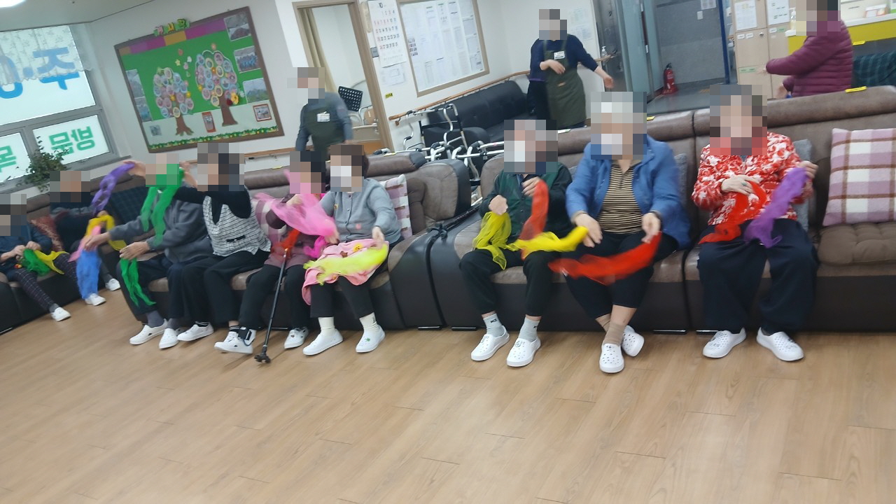 /user/y/youth/editor/2511/02b668f45713be56ce1ccab8dfc52dca_1762128138_3259.jpg 이미지크게보기