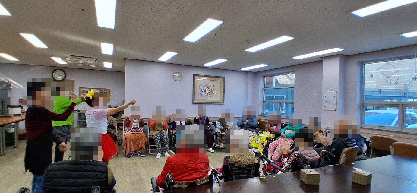 /user/y/youth/editor/2511/0a1fae1cbb1446c9212c0c34d023e60a_1763509574_5615.jpg 이미지크게보기