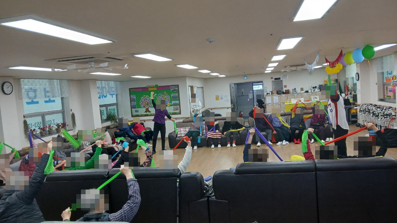 /user/y/youth/editor/2511/0a1fae1cbb1446c9212c0c34d023e60a_1763509646_9176.jpg 이미지크게보기