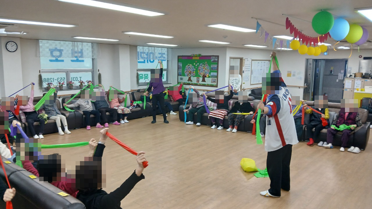 /user/y/youth/editor/2511/0a1fae1cbb1446c9212c0c34d023e60a_1763509647_0597.jpg 이미지크게보기