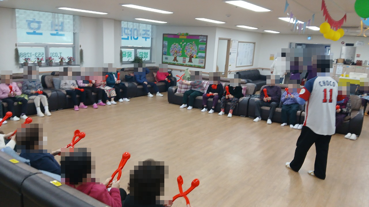 /user/y/youth/editor/2511/0a1fae1cbb1446c9212c0c34d023e60a_1763509647_4584.jpg 이미지크게보기