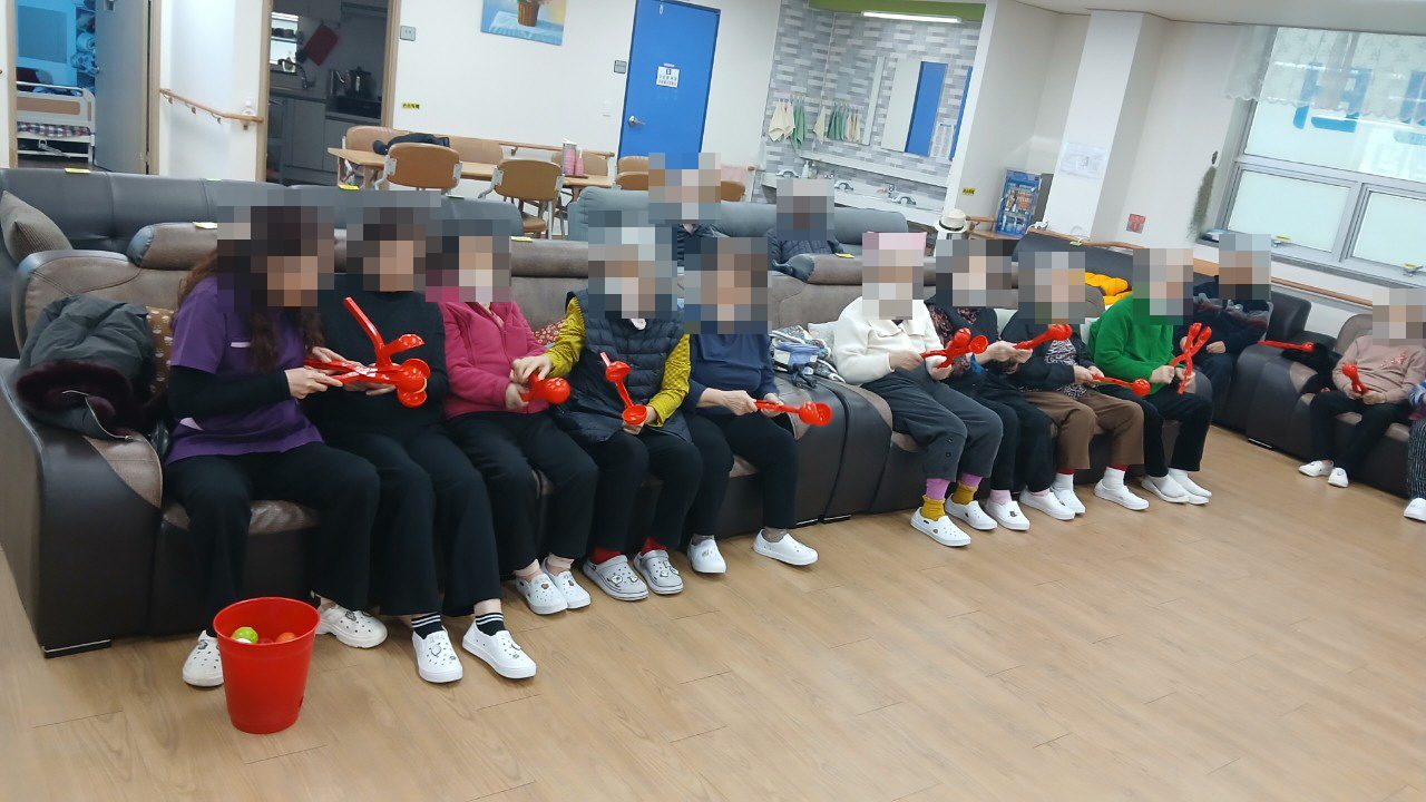 /user/y/youth/editor/2511/0a1fae1cbb1446c9212c0c34d023e60a_1763509647_6018.jpg 이미지크게보기