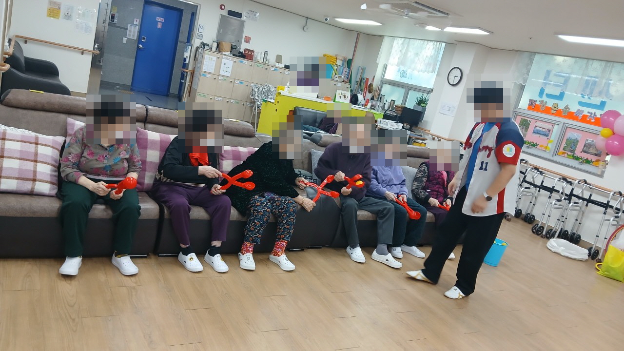 /user/y/youth/editor/2511/0a1fae1cbb1446c9212c0c34d023e60a_1763509647_7684.jpg 이미지크게보기