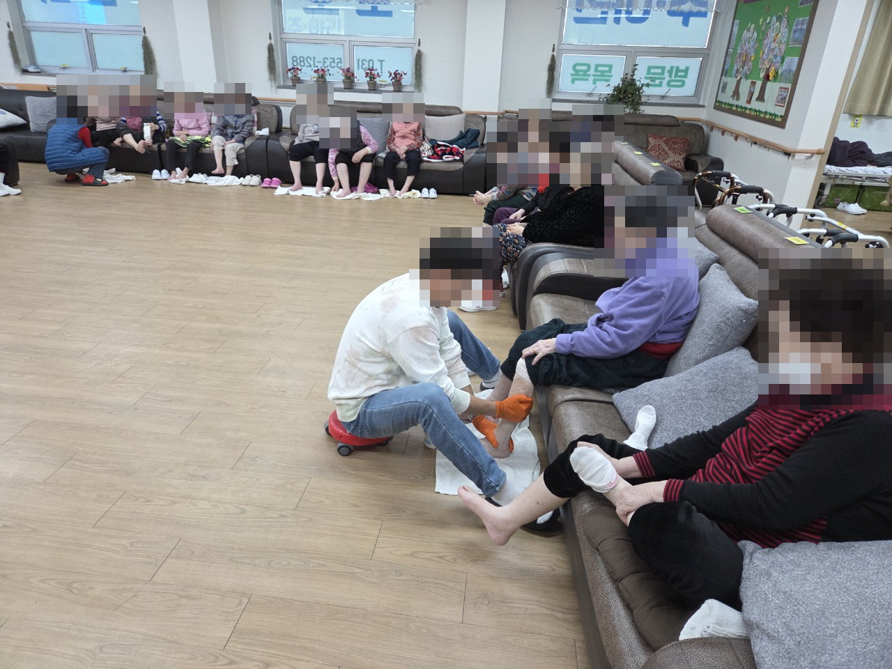 /user/y/youth/editor/2511/0a1fae1cbb1446c9212c0c34d023e60a_1763509683_1542.jpg 이미지크게보기