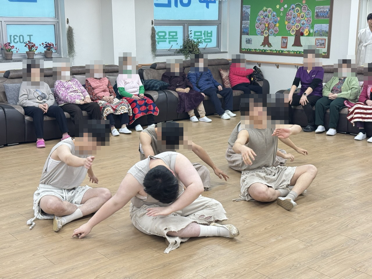 /user/y/youth/editor/2511/0a1fae1cbb1446c9212c0c34d023e60a_1763509720_5798.jpg 이미지크게보기