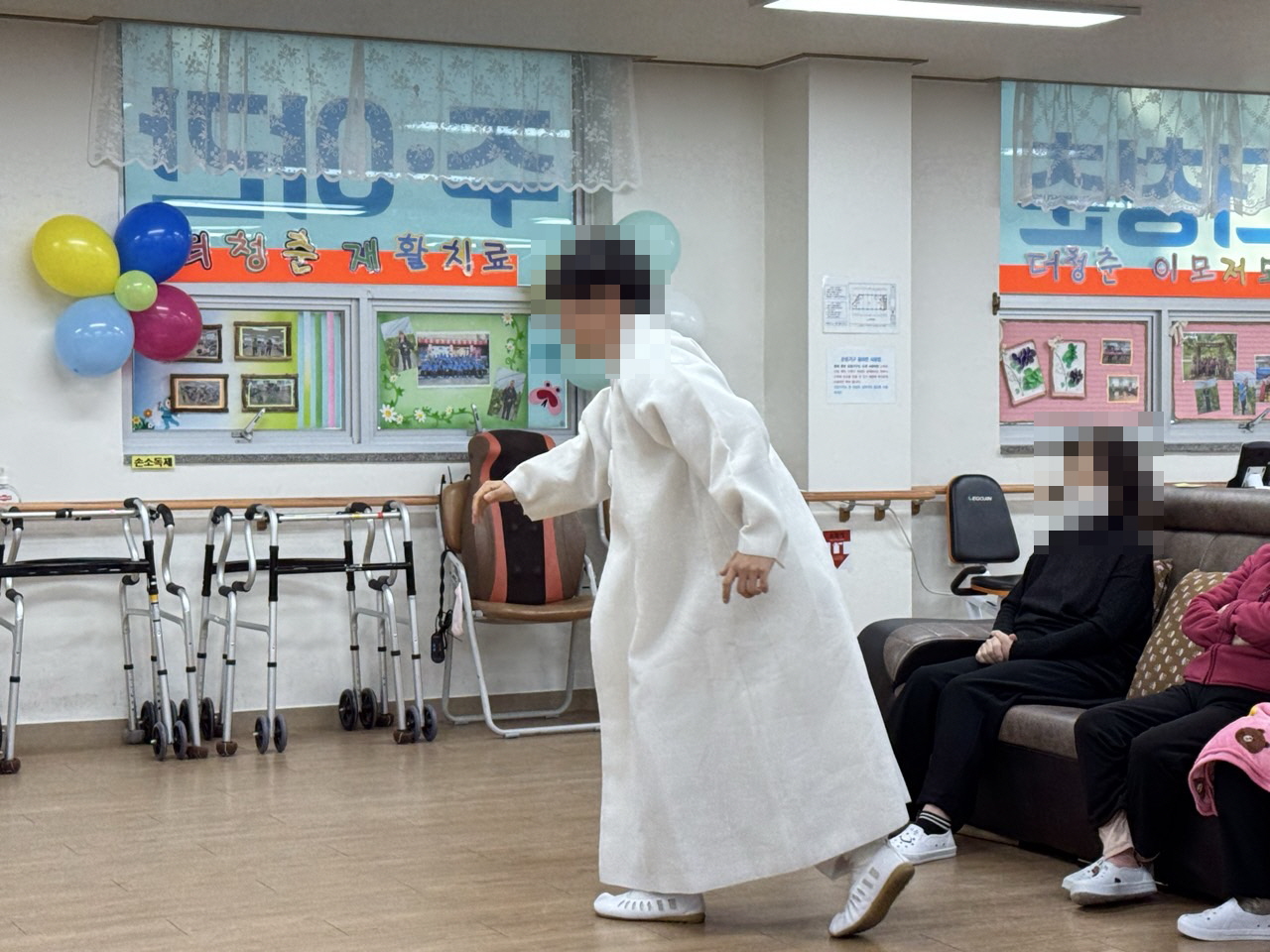 /user/y/youth/editor/2511/0a1fae1cbb1446c9212c0c34d023e60a_1763509721_3503.jpg 이미지크게보기