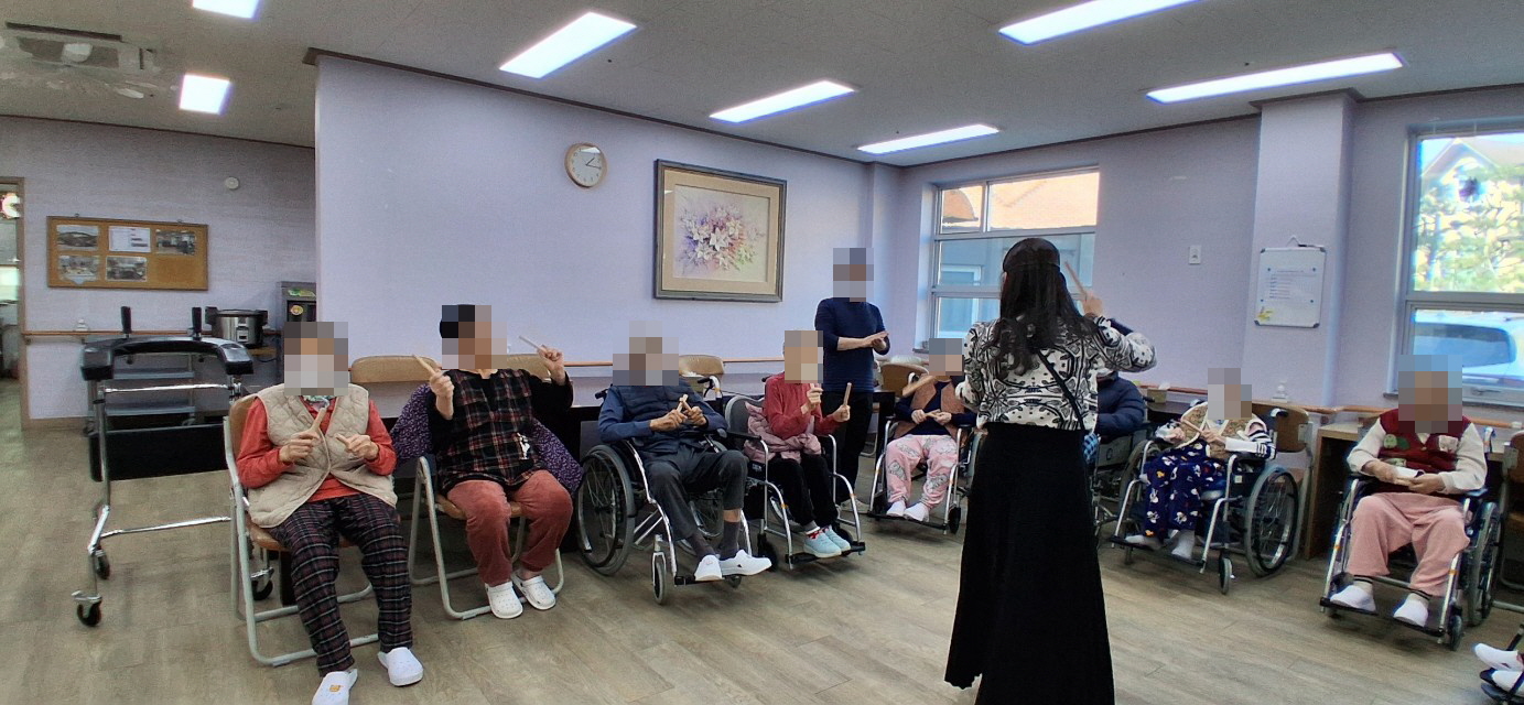 /user/y/youth/editor/2511/1be20afe15e02cf60443636a35edd07b_1762730091_8223.jpg 이미지크게보기