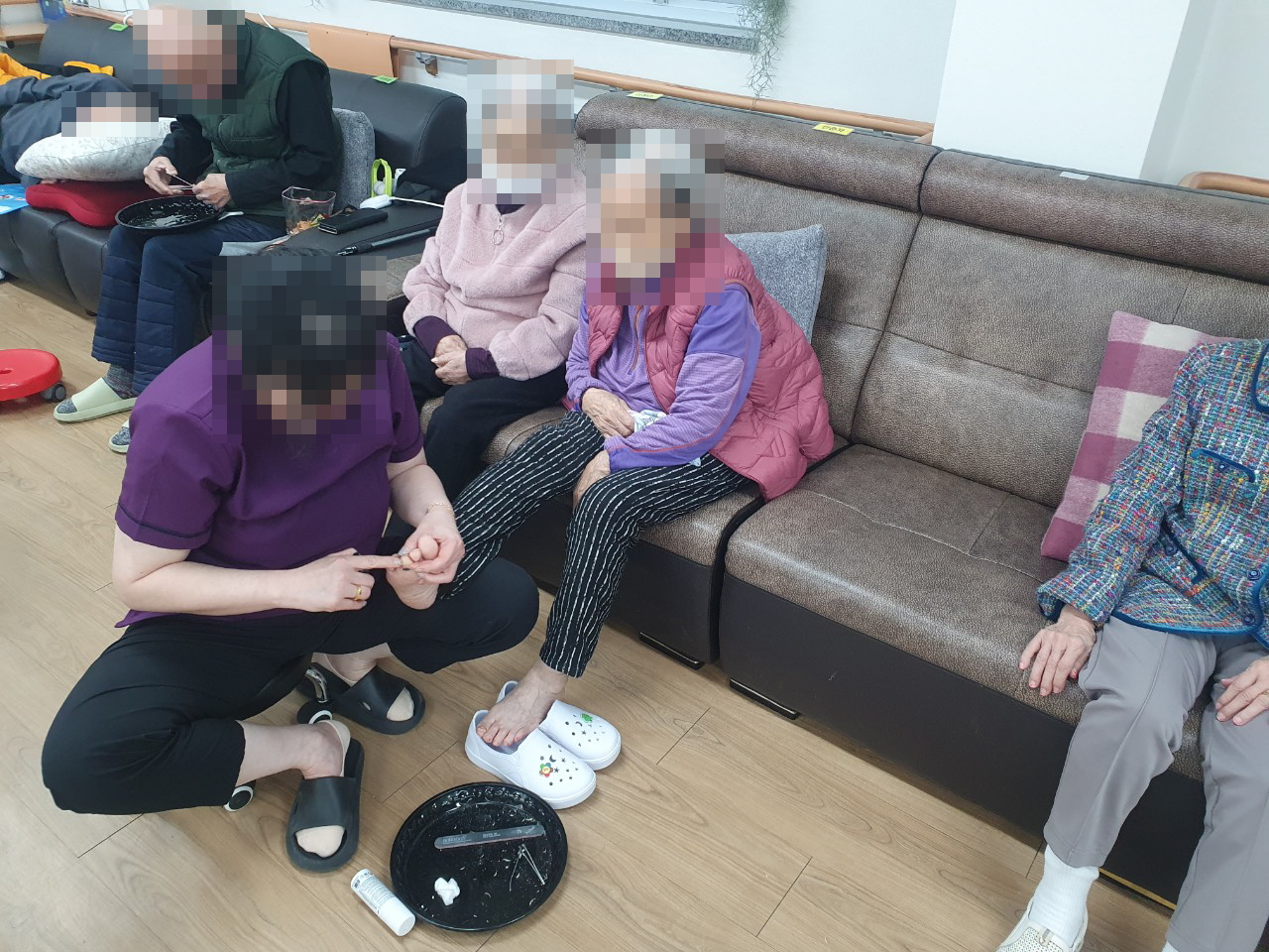 /user/y/youth/editor/2511/50a5b622e816647b26cefa87fe0bbaa2_1762480503_0382.jpg 이미지크게보기