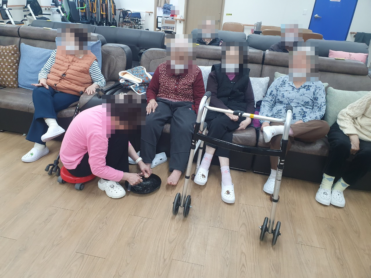 /user/y/youth/editor/2511/50a5b622e816647b26cefa87fe0bbaa2_1762480503_2474.jpg 이미지크게보기