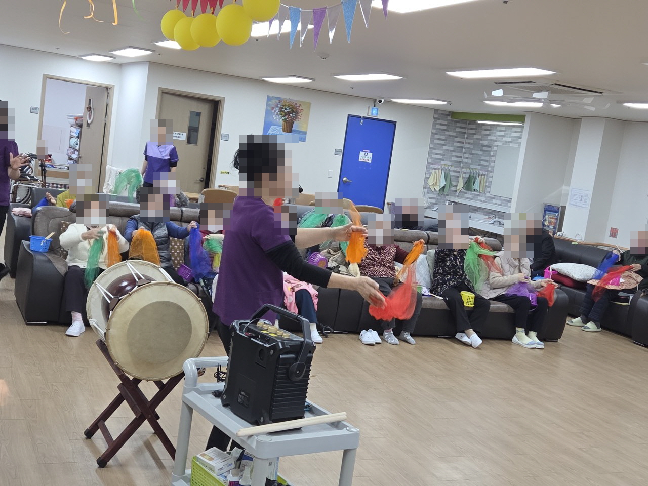 /user/y/youth/editor/2511/50a5b622e816647b26cefa87fe0bbaa2_1762480550_8369.jpg 이미지크게보기