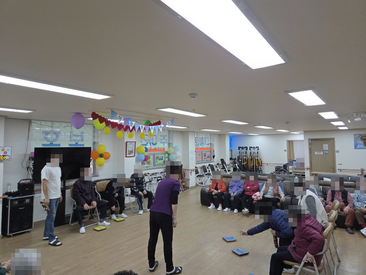 /user/y/youth/editor/2511/5af457c2d584809073d1ef511d717527_1764113646_4237.jpg 이미지크게보기