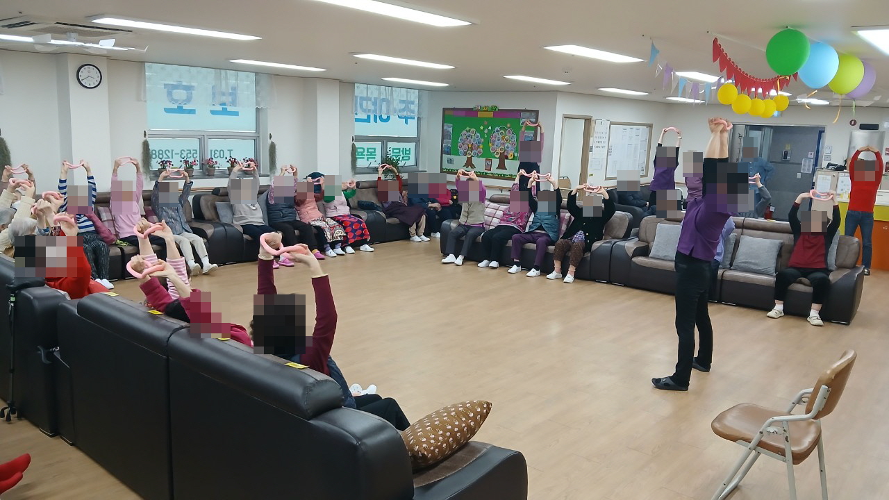 /user/y/youth/editor/2511/6f7aa207a297dcb4bb8fc6165a21b5a5_1763423301_6842.jpg 이미지크게보기