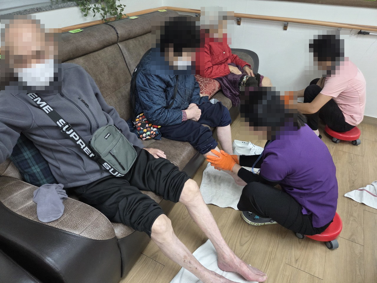 /user/y/youth/editor/2511/86c2139a0c2d43013e53d78a8479480b_1762299497_1978.jpg 이미지크게보기