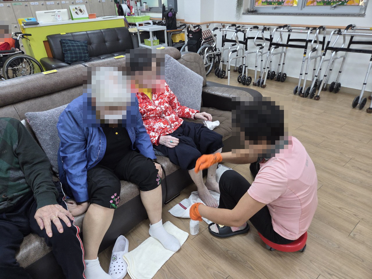 /user/y/youth/editor/2511/86c2139a0c2d43013e53d78a8479480b_1762299497_3587.jpg 이미지크게보기