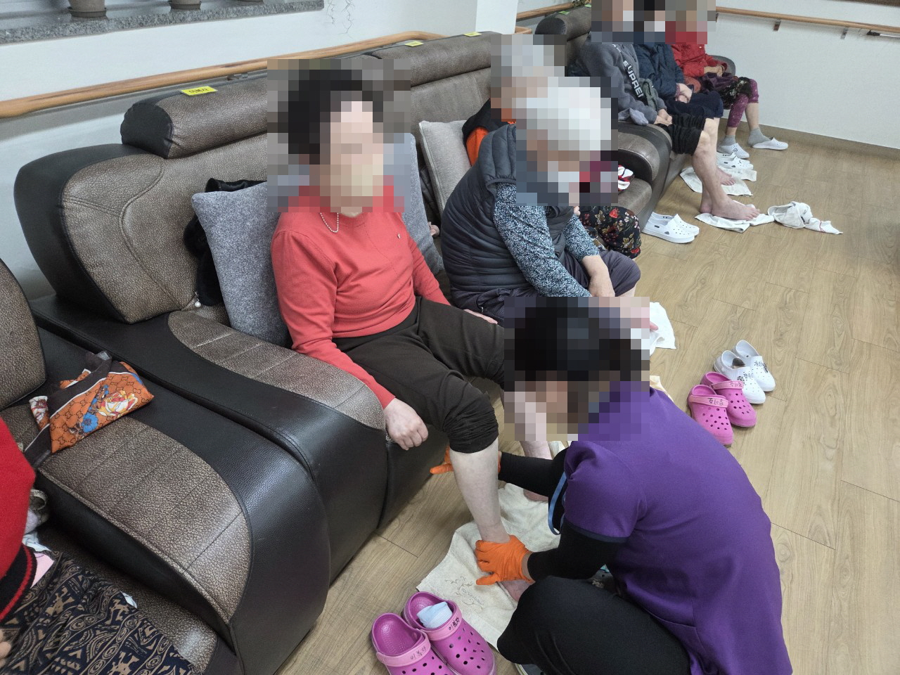 /user/y/youth/editor/2511/86c2139a0c2d43013e53d78a8479480b_1762299497_7568.jpg 이미지크게보기