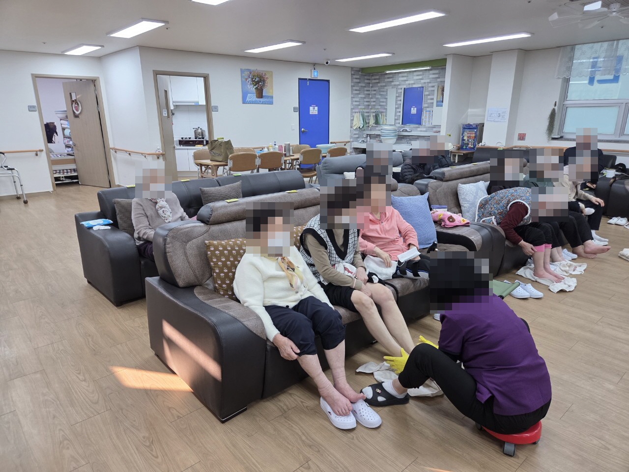 /user/y/youth/editor/2511/86c2139a0c2d43013e53d78a8479480b_1762299498_13.jpg 이미지크게보기