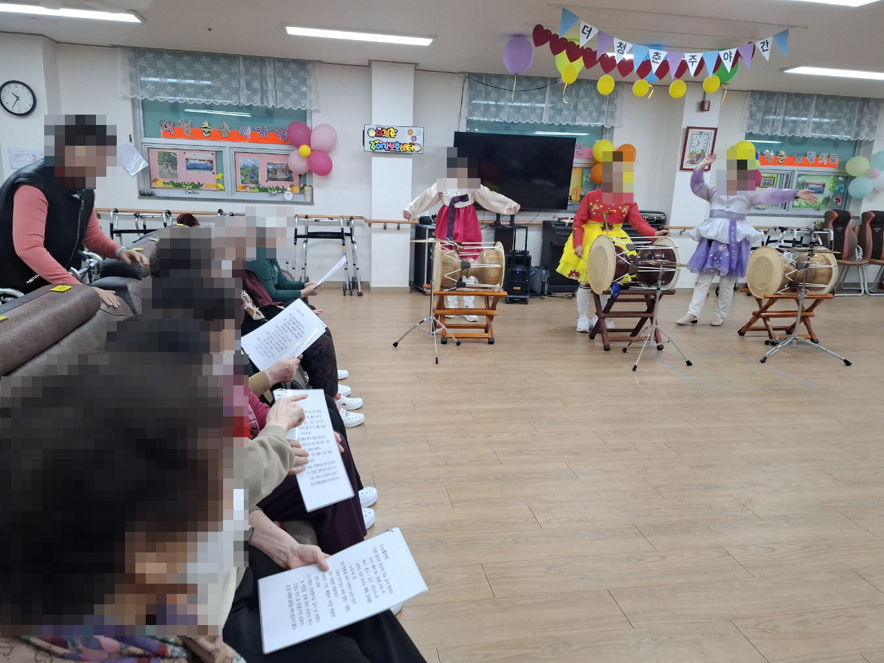 /user/y/youth/editor/2511/bed65e6375e75bfe91d19346f790bc8c_1764285000_7819.jpg 이미지크게보기