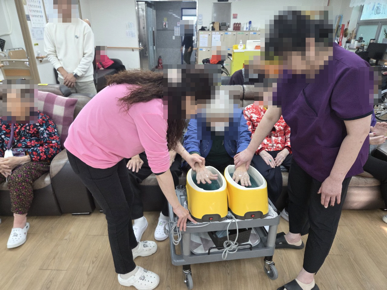 /user/y/youth/editor/2511/c080e1d20f172e6fdf69b2e9b78f6b7b_1763075737_2066.jpg 이미지크게보기