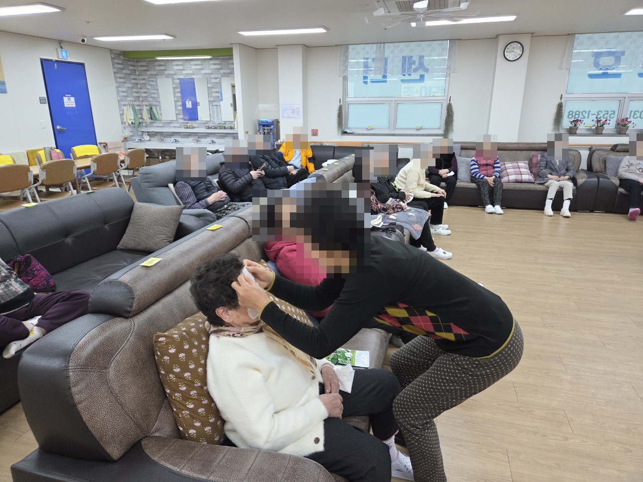 /user/y/youth/editor/2511/ec40d363189b0de4e0dc1f00c3e1cc68_1763592482_3451.jpg 이미지크게보기