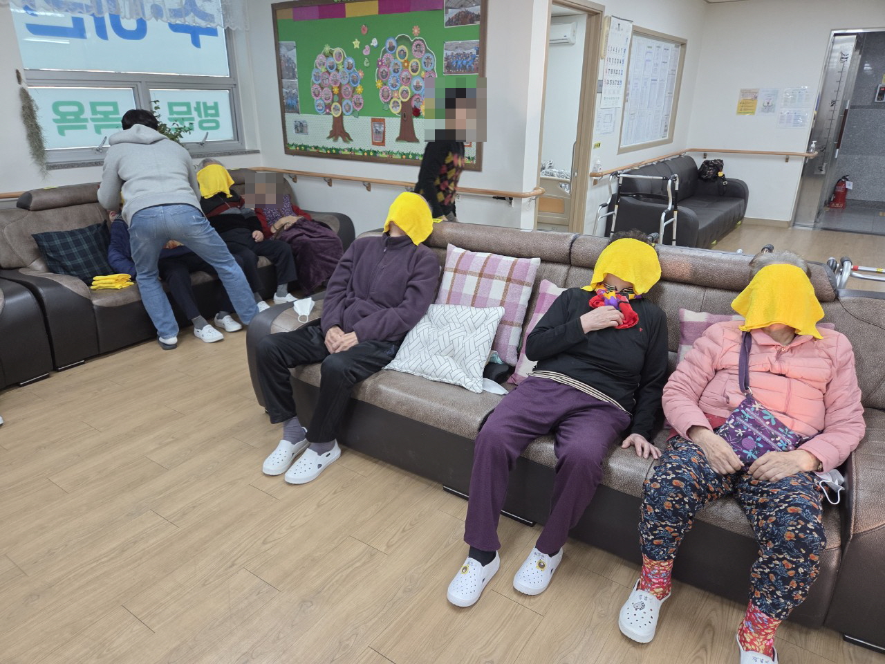 /user/y/youth/editor/2511/ec40d363189b0de4e0dc1f00c3e1cc68_1763592482_8085.jpg 이미지크게보기