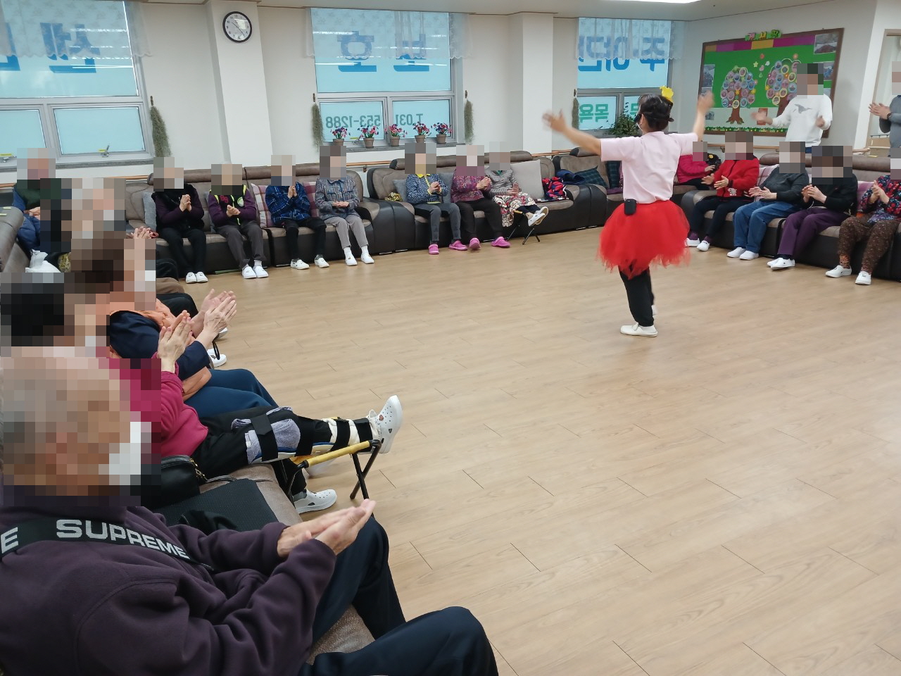 /user/y/youth/editor/2511/f5ea8b2749160264763bf4e8d267897c_1762818386_9597.jpg 이미지크게보기