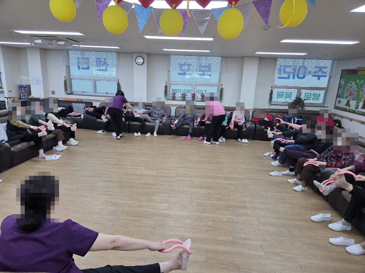 /user/y/youth/editor/2511/f5ea8b2749160264763bf4e8d267897c_1762818469_7669.jpg 이미지크게보기