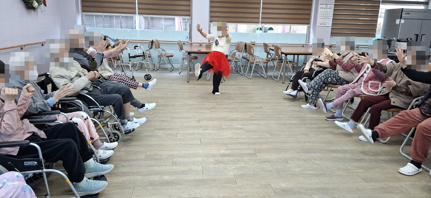 /user/y/youth/editor/2511/f6721c0c77a08558b03078dc3b7e6cd1_1762904274_6912.jpg 이미지크게보기