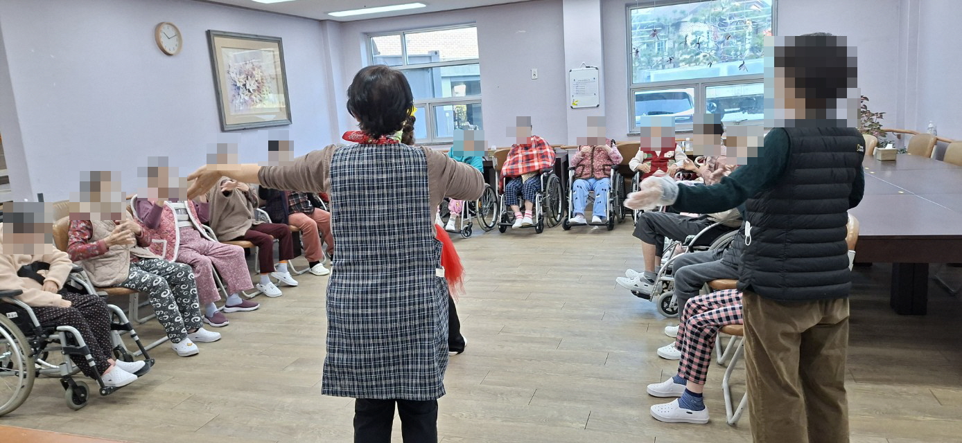 /user/y/youth/editor/2511/f6721c0c77a08558b03078dc3b7e6cd1_1762904275_0938.jpg 이미지크게보기