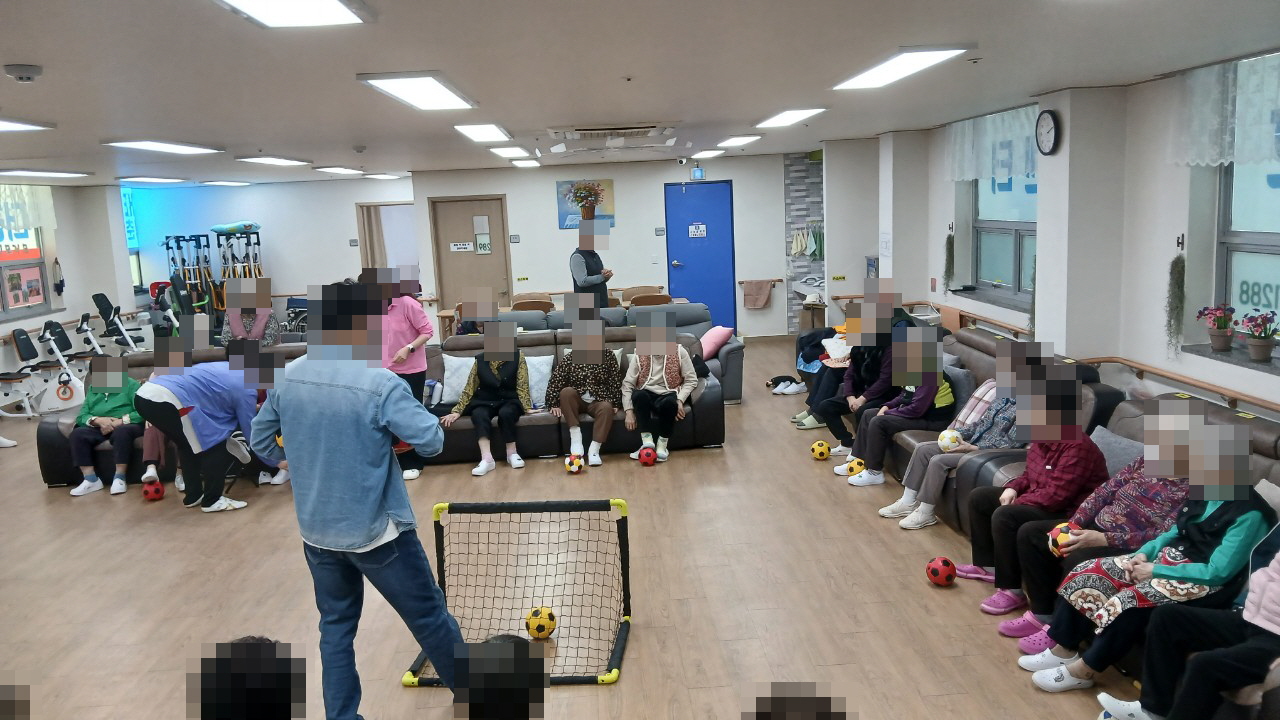 /user/y/youth/editor/2511/f6721c0c77a08558b03078dc3b7e6cd1_1762904349_0933.jpg 이미지크게보기