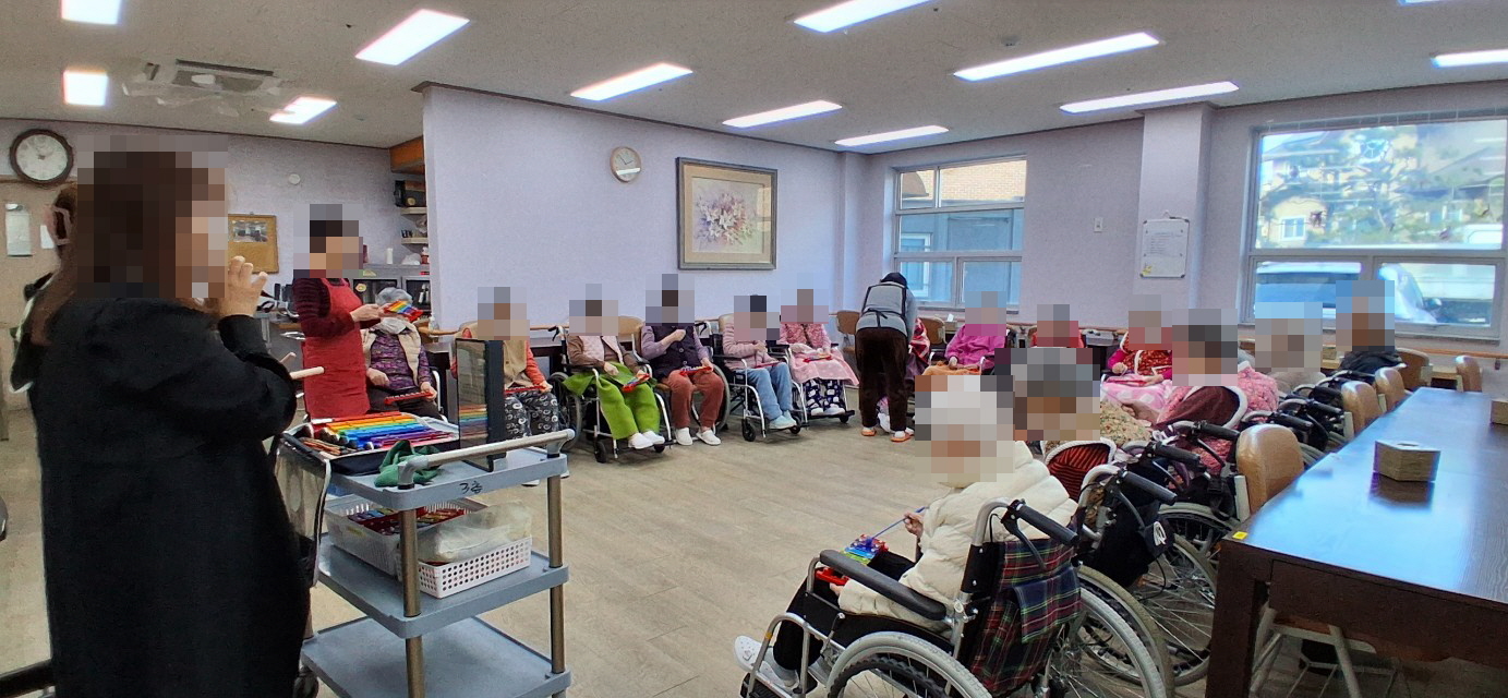 /user/y/youth/editor/2511/fa7cf86272c49e7d83c095c4b9c9c115_1763946383_6275.jpg 이미지크게보기