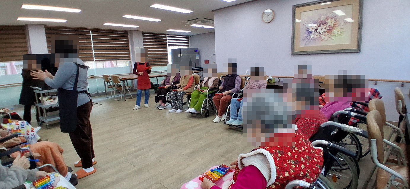 /user/y/youth/editor/2511/fa7cf86272c49e7d83c095c4b9c9c115_1763946383_8824.jpg 이미지크게보기