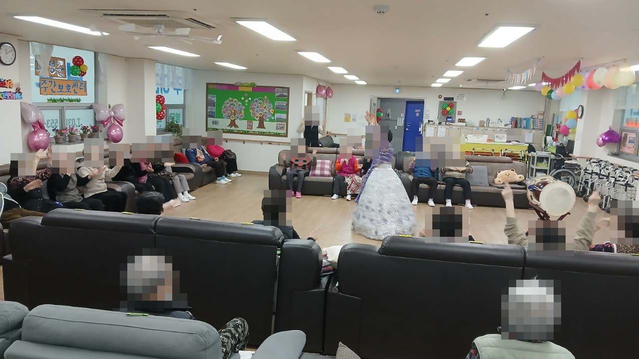 /user/y/youth/editor/2512/0a2a9ea2e5ba3ca7d287afefeba08c07_1766712832_4621.jpg 이미지크게보기