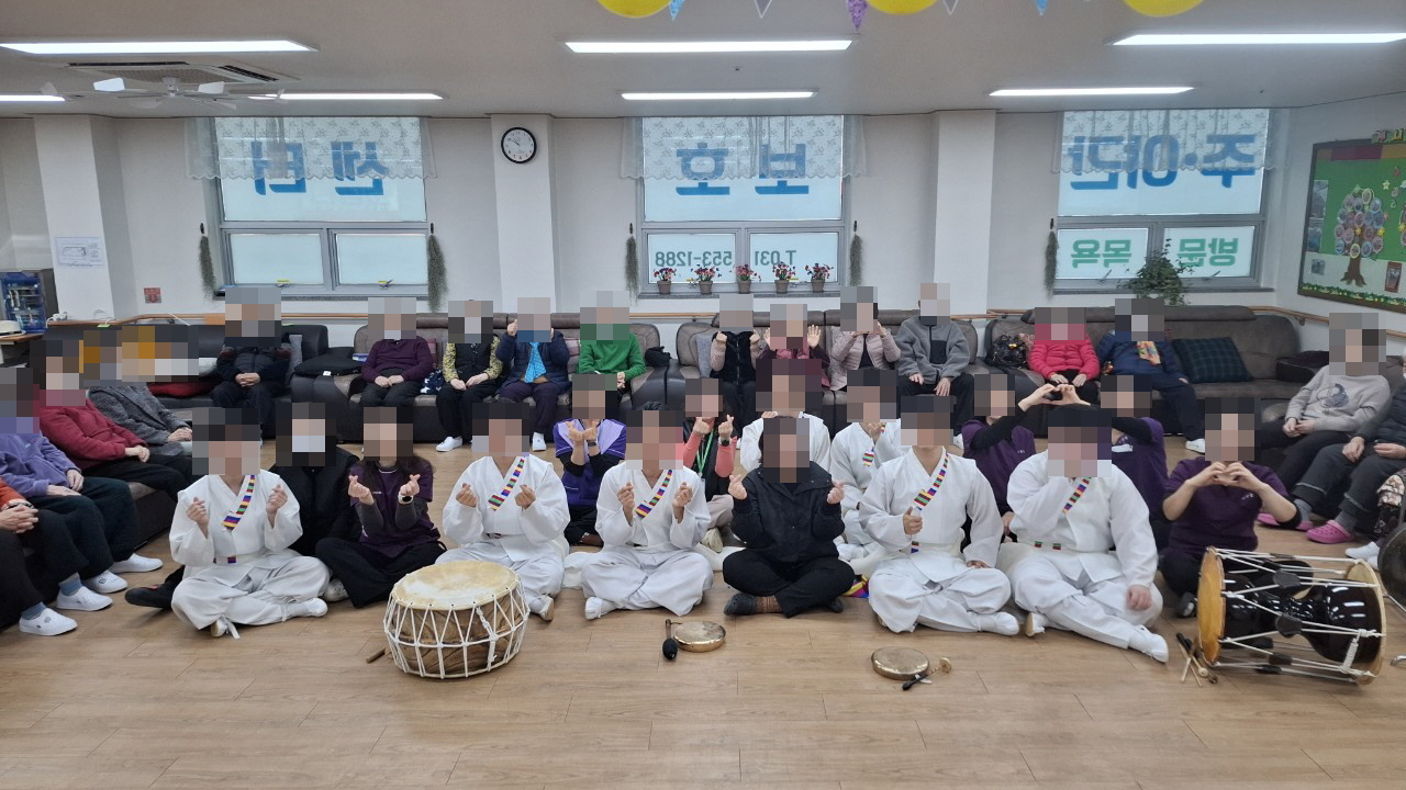 /user/y/youth/editor/2512/1810c14f70649ae9764166dbf61f7bef_1764722858_7678.jpg 이미지크게보기